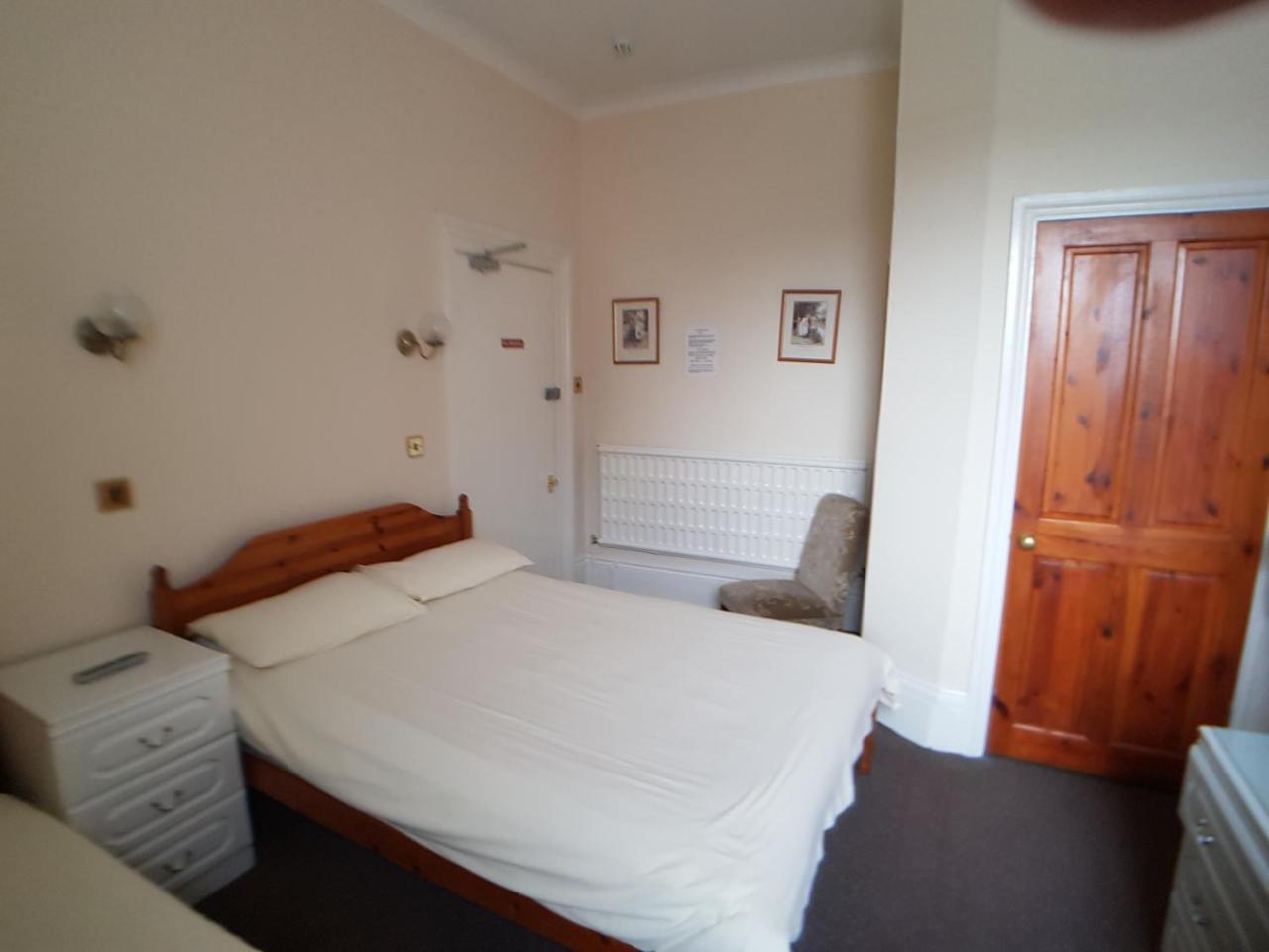 Everley Guest House Portsmouth Esterno foto